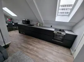 Central Apartment for 4