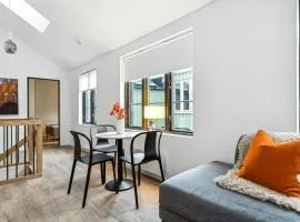 Central Apartment for 3