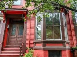 Spacious Portland Home With Parking