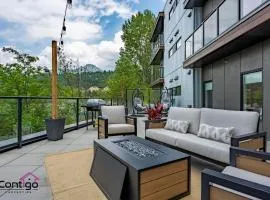 Decked Out, Mtn Views, AC, Big Patio, DT, BBQ