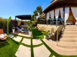 Luxury Villa Diamante, hotel in Casa del Lago