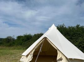 Brambles bell tent, Zelt-Lodge in Brading