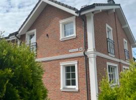 Melnrage Beach cozy apartments & terrace - pine view sea entry