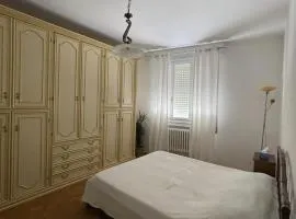 Cozy room near the Carpenedo train station
