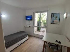 Aix Pont de Larc California 2 Coté Jardin - Parking