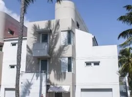 New ! Beachfront Villa - Golf, Pool & Ocean View