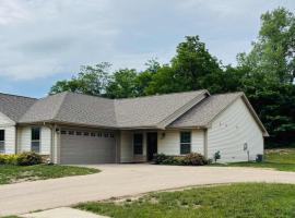 Beautiful 3 bed 2 bath condo, condo sa Loves Park