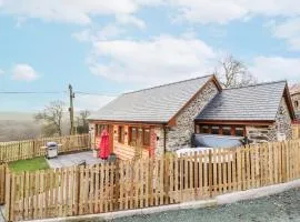 Cut Moch, Plas Moelfre Hall Barns