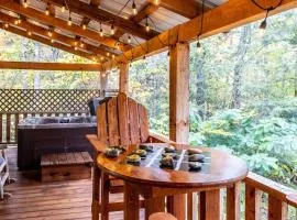 Private Getaway, Arcade Game, Hot Tub & Fire Pit