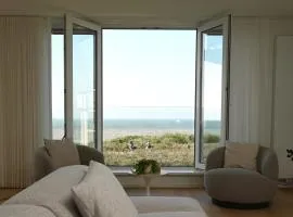 Panorama by Villa Mer, Luxury apartment with two bathrooms, two balconies and stunning sea view