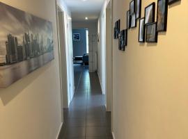 Comfortable room in an apartment, hotel v destinaci Esch-sur-Alzette