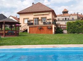 Holiday home Balatonfuzfo - Balaton 18797, hotel in Balatonfůzfő