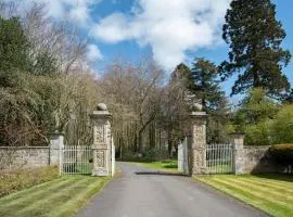 The West Wing, Capheaton