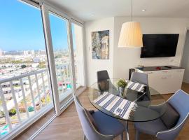 Panoramic & Sea View Holiday Home in Playa de las Am&eacute;ricas, Tenerife South, hotel en Playa de las Am&eacute;ricas