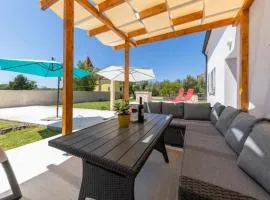 3 Bedroom Luxurious Home In Nin