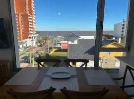 Vista al mar y cerros! Bano en suite apto nuevo Altos de Piriapolis