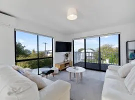 Iconic Beach House on Bruce Inverloch