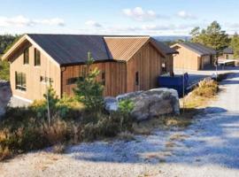 Beautiful Home In D&oslash;lemo โรงแรมหรูในAusten&aring;