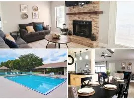Hidden Gem Home in Sarasota, UTC Mall, Nathan Benderson Park, Siesta Key Beach