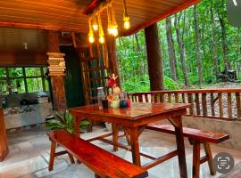 Josiah Tree House Camp Mahogany Llavac Quezon, campsite in Real
