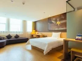 IU Hotel Zhengzhou Erqi Wanda Plaza Daxue Road Branch