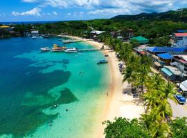 Villa con piscina privada, West Bay Roatan, ξενοδοχείο σε Coxen Hole