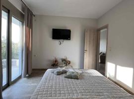 Danita Apartments 3, hotel v destinaci Palairos