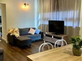 Hove Smart Stay, Attached 2 bed apartment, South Australia