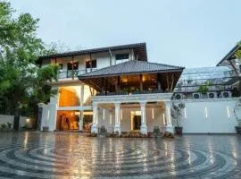 Hotel Grand Minaro