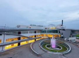 Rumanza by Pearl Continental