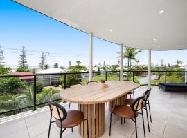 Beachside Penthouse，位于雷德克利夫的酒店