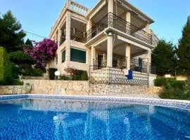 Villa Maja