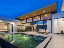 Villa Aurora - Modern 3BR Pool Villa