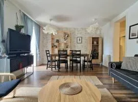 BASAGOITI- Downtown and with ocean views