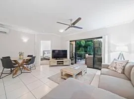 Beachside 2 bed 2 bath unit