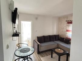 Saša Apartments, hotel in Sutomore