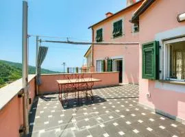 2 Bedroom Nice Apartment In Moneglia