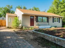 3 Bedroom Single-Story Dog-Friendly Downtown Old Colorado