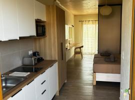 Casa Sull'Isola, pet-friendly hotel in Skiathos