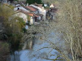Hostellerie le Donjon, Hotel in La Celle-sous-Gouzon