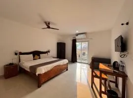 Hotel East Residence