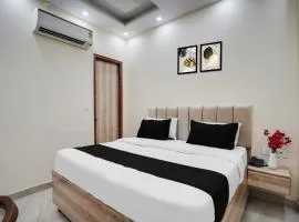 Hotel O Sector 63 A Noida