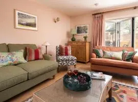 Wall Cottage
