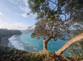 TwentyFive at Tower Isle, villa in Tower Isle