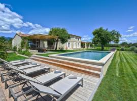 Villa Les Escapades d'Adrien, piscine, climatisation, hotel din Sannes