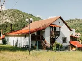 Casa BOBO