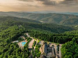 Kocierz Resort、タルガニツェのホテル