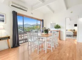 Redgum Apartment - Merrijig - Sleeps 7