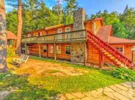 Cozy and Secluded Cabin with a Fireplace in the Poconos Mountains of Pennsylvania