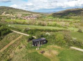 Parcel Tiny House Cuverie au coeur des vignes, Tiny House in Saint-Martin-du-Mont